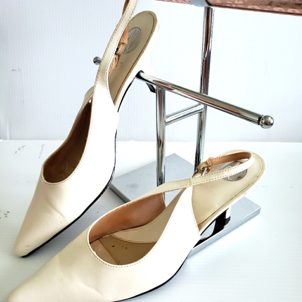 Donna Lawrence Elegant Cream Slingback Women Shoes